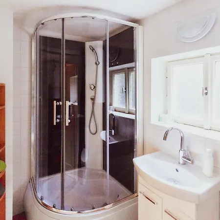 House In The Hills&woods, For 6-16 Guests, Prague 20km Casa vacanze *
