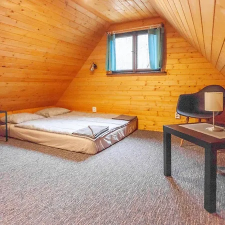 House In The Hills&woods, For 6-16 Guests, Prague 20km Chyňava