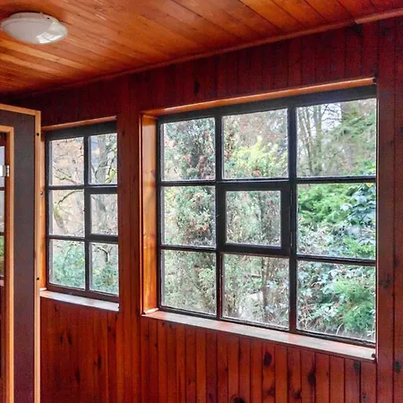 House In The Hills&woods, For 6-16 Guests, Prague 20km Casa vacanze Chyňava